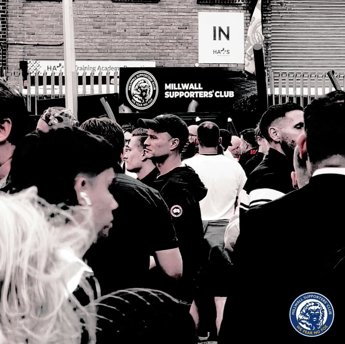 TheMillwallFans's tweet photo. Here to support 🦁
#MSC #Millwallfamily #MSCTheDen https://t.co/8tPA2YmSzS