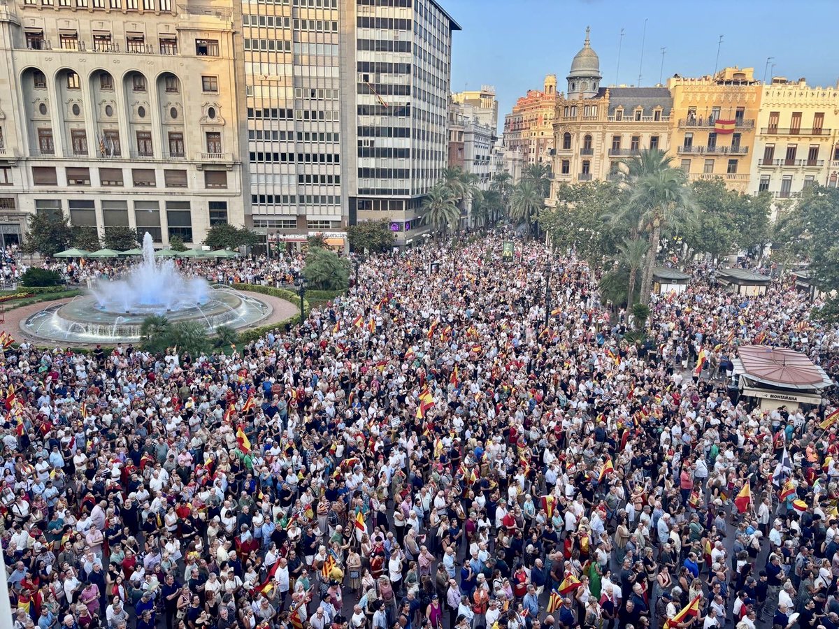 mjosecatala's tweet photo. Valencia con Ceuta. https://t.co/VJZgXrdOHc