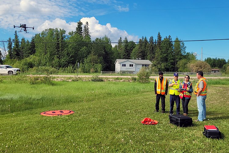 NSERC_CRSNG's tweet photo. 🗞️
#NSERC RESEARCH STORY

A @SaskPolytech initiative with #NSERCsupport combines advanced drone mapping, satellite imagery and community engagement to create a living digital map that can be updated as the community grows and changes.

Read here ▶️ https://t.co/XztQNIr1bh https://t.co/iwcqOsazNb