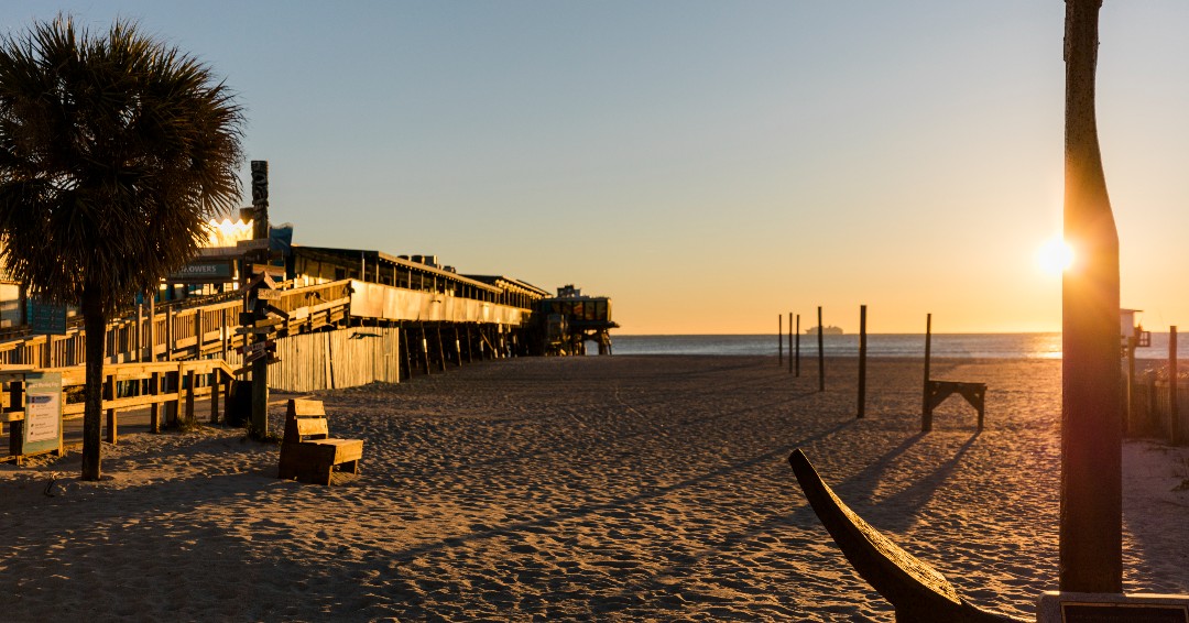 cbpier's tweet photo. Long time no sea! 🌊⏰👀

Ready to trade the office lights for some tropical rainbows? 🌈 Whether you’re here for the live musical entertainment or a world-class meal with a view, we’ve got your "permanent vacation" vibes ready and waiting. 👣📜⚓️
↳ https://t.co/j3mVbaTDVY https://t.co/FCvZY7GZ42