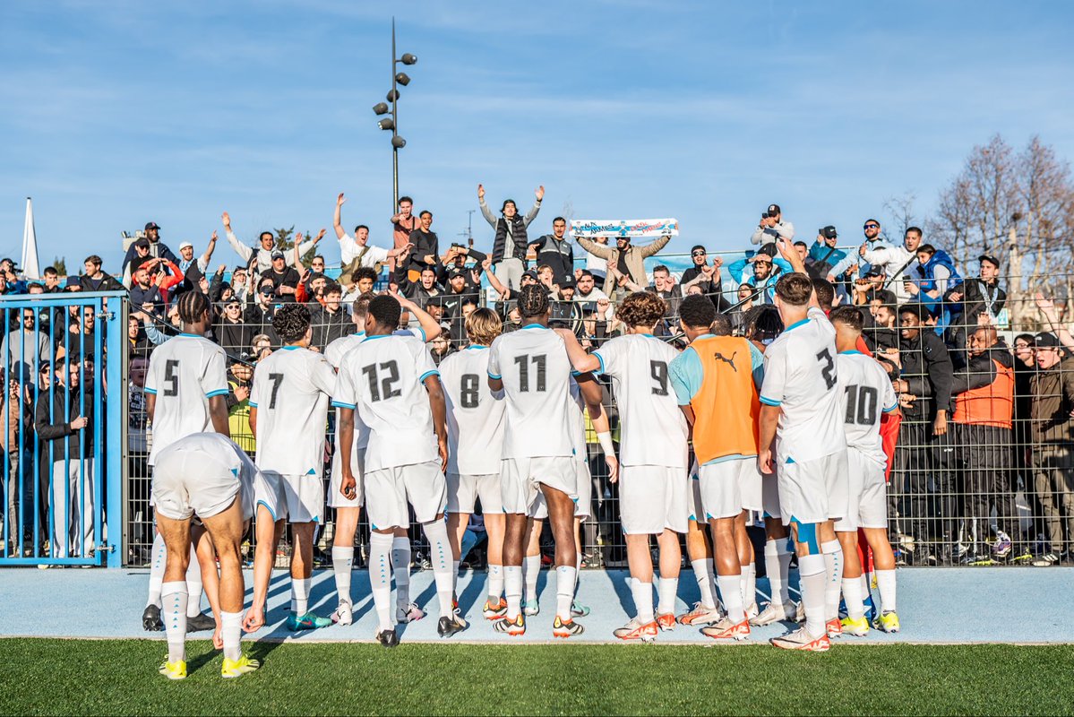 BeloMediaFoot's tweet photo. 🔵⚪️ Quand l’OM éliminait le Paris SG en Coupe Gambardella. 🤩

Paris comptait alors dans ses rangs plusieurs cracks qui valent aujourd’hui des millions d’euros : Mbaye, Mayulu, Mbappé, Sangaré, Gadou… #TeamOM https://t.co/Tug6NeHQFB