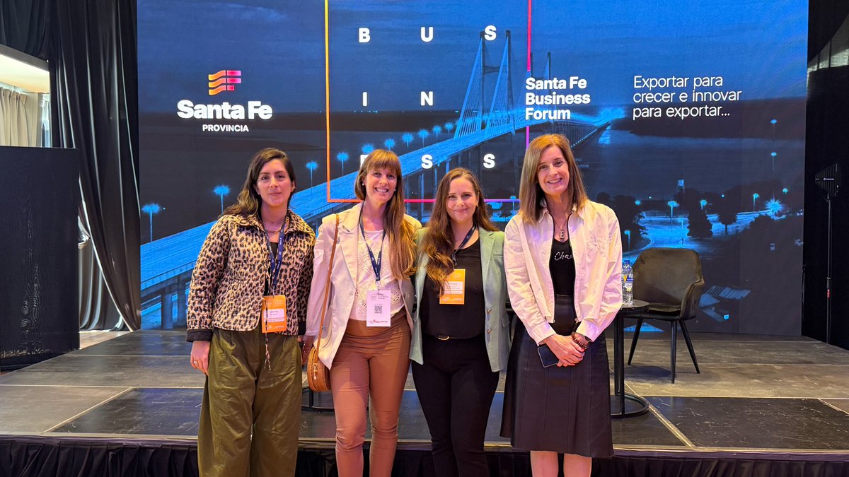 CienciaSantaFe's tweet photo. @GobSantaFe @ProduccionSF @erica_hynes 🚀 En ese marco, participamos del panel “Agtech en acción: capital de riesgo y startups frente a frente”, con la participación de Ángela Prieto, Bonnie Brayton y Julia Roulet; y la moderación de Erica Hynes. https://t.co/WPzD3C2F54