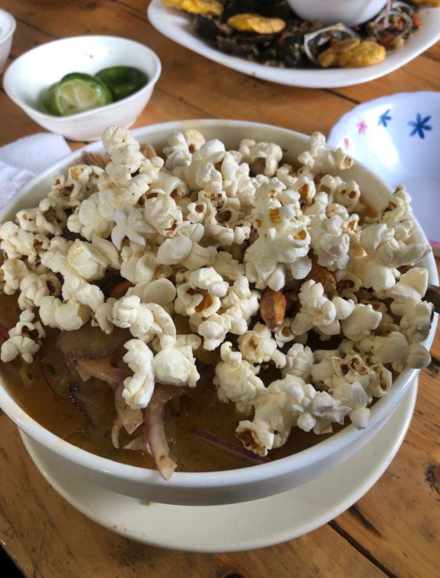 ciyiei's tweet photo. nada mejor que un buen encebollado para almorzar https://t.co/KNUWH8UJoT