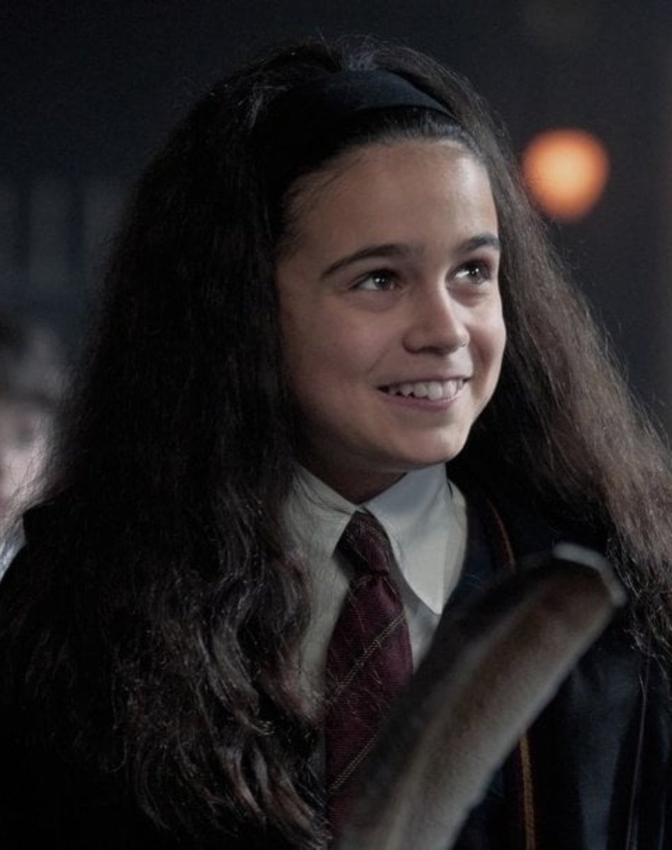 Oiarjunrathore's tweet photo. Name a bigger downgrade 

Hermione Granger    
In Harry Potter              In Harry Potter 
2001                                  2026 https://t.co/3zQvTy5V1f