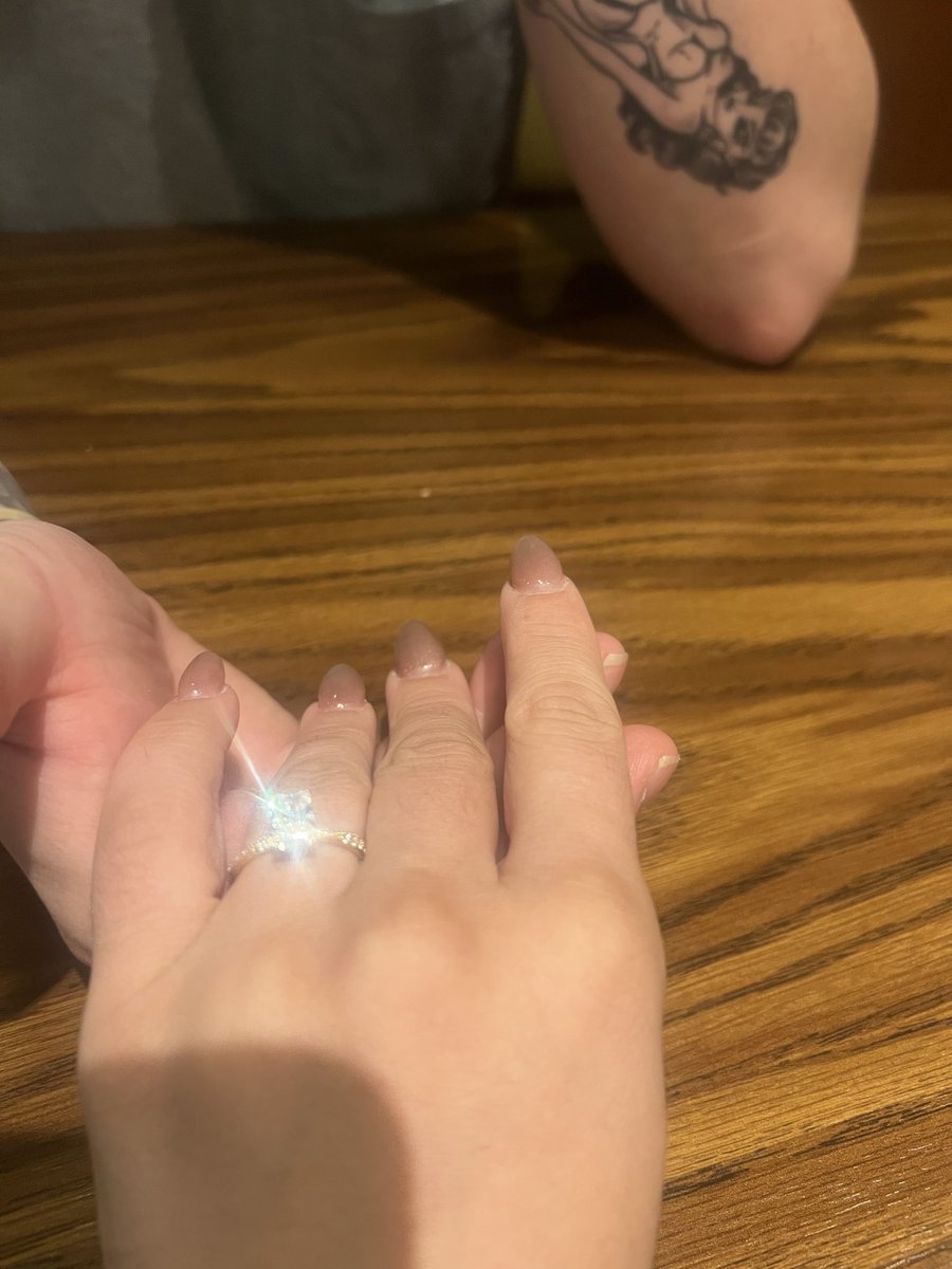 haykayee's tweet photo. In case a bitch forgot🥰 https://t.co/xa78ObaCrg
