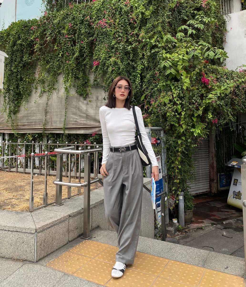 103Yoyo's tweet photo. Hiya 🤗 Always remember: your smile can brighten someone’s day—wear it proudly. 🌻
dnmwhP https://t.co/S0IUV5wuyy