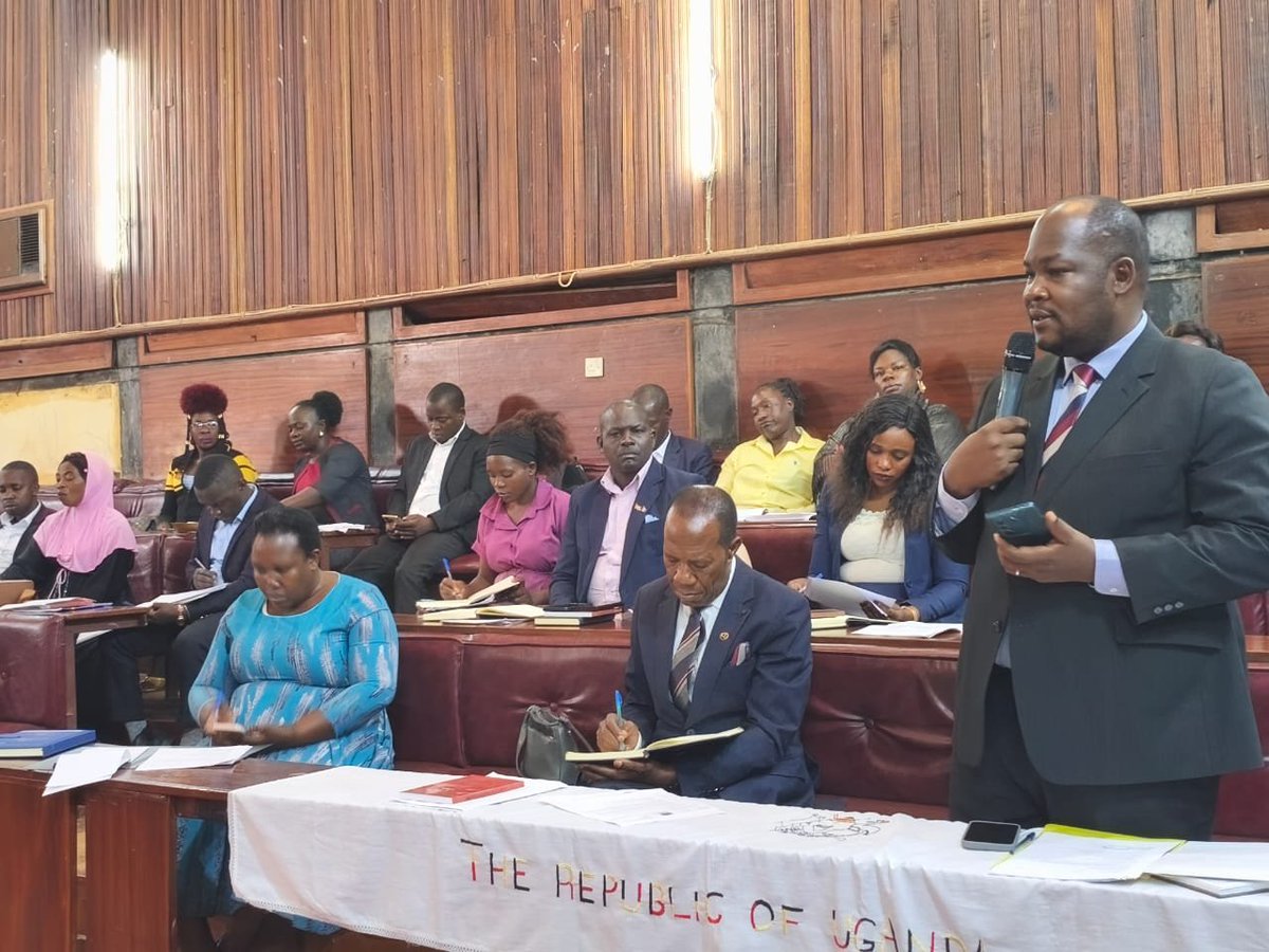 mpigifiles's tweet photo. Mpigi councillors have rejected a proposal to allocate district land for RDC, DISO and NIRA offices, citing inadequate consultation and unclear land records. The motion was withdrawn for further scrutiny, with leaders demanding a comprehensive review of district land holdings. https://t.co/jUBMiXHHHf