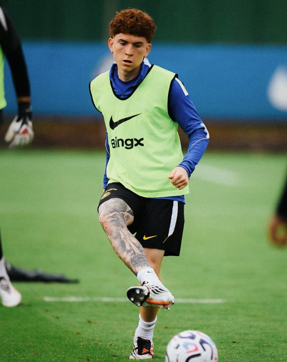 Mohxmmad's tweet photo. Valentin Barco 💙 https://t.co/6lcBvZBNrY