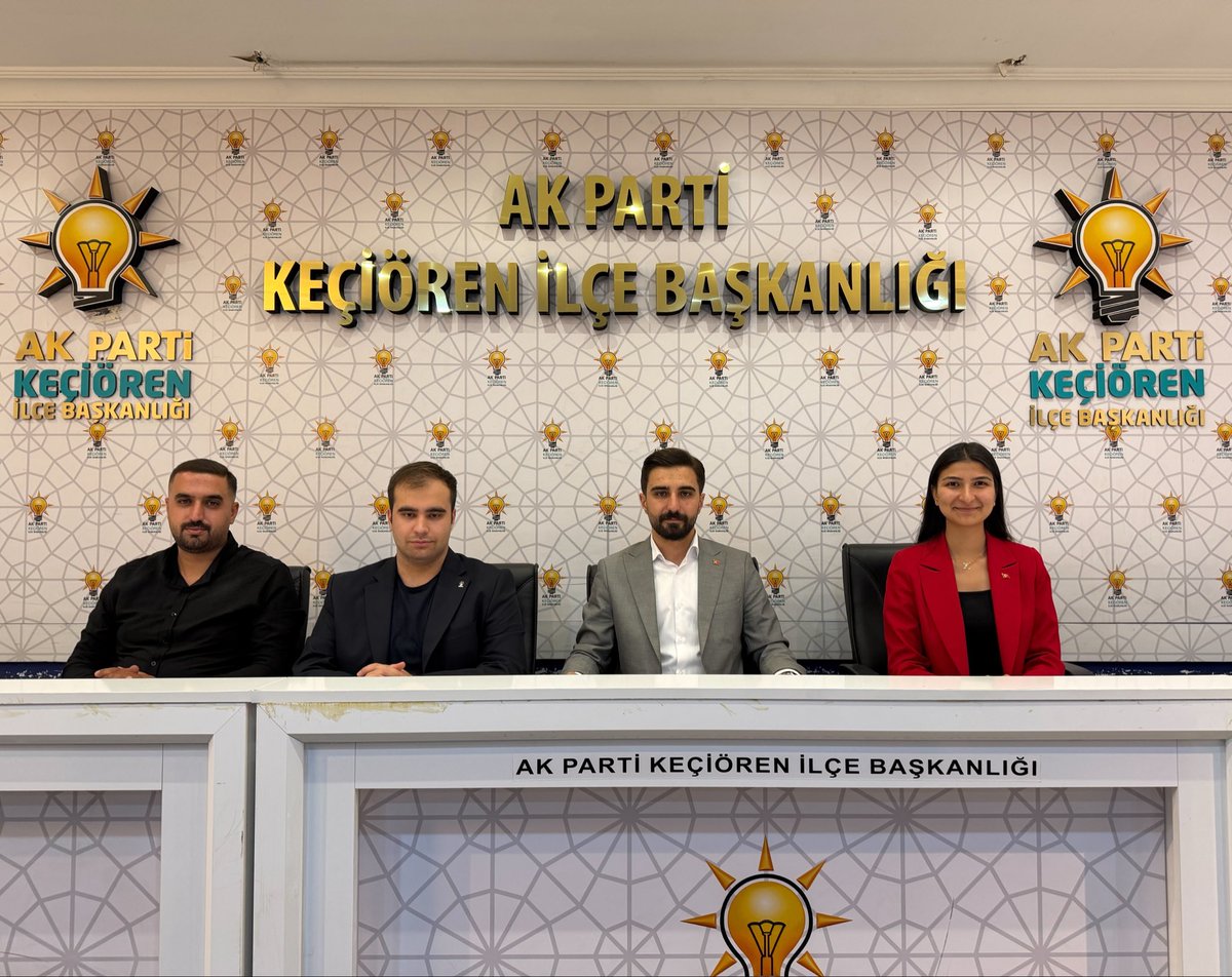 AkgencKecioren's tweet photo. Haftalık Olağan Yönetim Kurulu
toplantımızı, ilçe Gençlik Kolları başkanımız Sn.
@melikogluu_ başkanlığında gerçekleştirdik. https://t.co/MI5f61NbdH