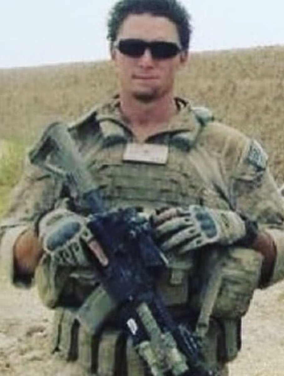 op_hawkeye's tweet photo. 9.2.2018 ~ SSGT Tyrel Genoff πΊπΈ
#OpHawkeyeRemembers #TyrelGenoff #IstReconBn #ReconTrainingCo #2dReconBn #USMCScoutSniper #AlwaysBesideYou #Operation_Hawkeye
π https://t.co/fAIRuFyE9Z
πhttps://t.co/WLZGIz4gQb https://t.co/o8UAgvs44D