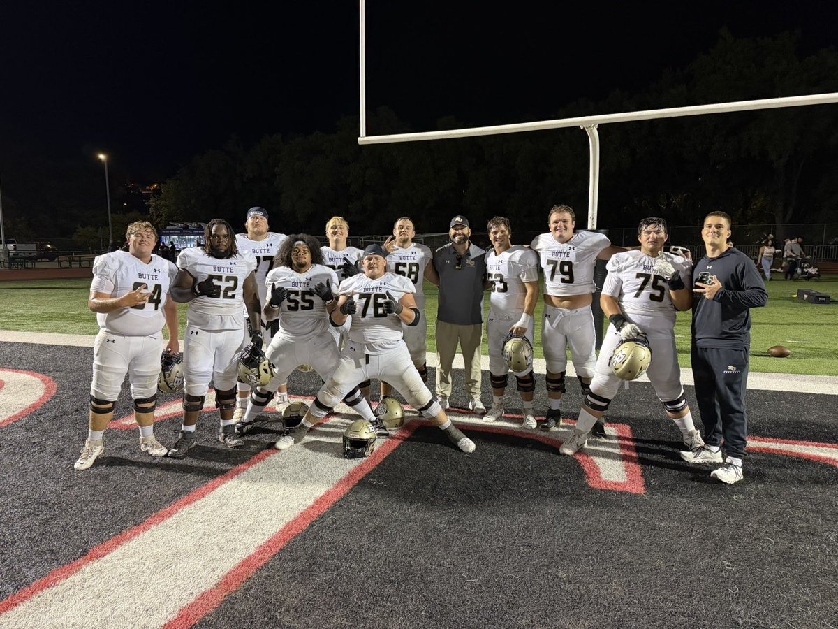 ColtonVan76's tweet photo. 1-0 Big things to come!
Week 1 Tape
8 Double Plus Blocks
High Grade 85%
Team Captain
Pail Award (ol/dl of game)
@Coach_Snelling @CoachFunk55 https://t.co/iWuhlJZLQX