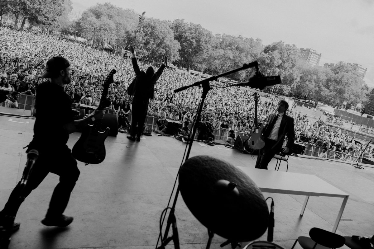 halfaliveco's tweet photo. went to the UK over the weekend for @allpointseastuk. played this EP for the first time live. here’s a photo of our bums. <3 https://t.co/FxW4EHyajM