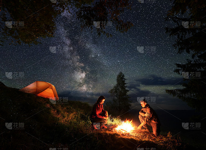 CoraMarksc's tweet photo. Noche de camping bajo un cielo lleno de estrellas, con el sonido del río y snacks calientes. El descanso ideal para desconectar! https://t.co/N4udmcACs0
