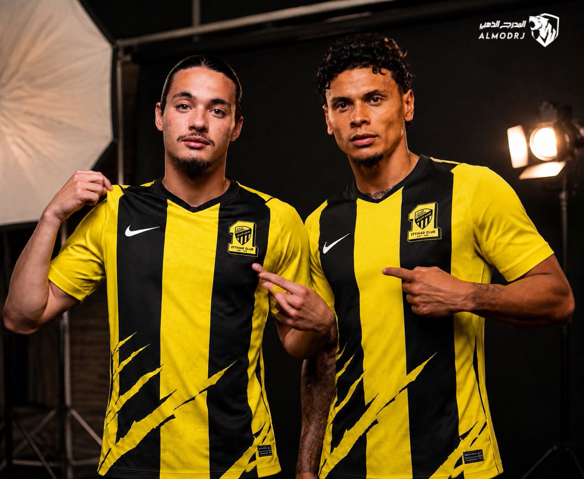 AImodrj's tweet photo. 🚨🚨🚨 جماهير الاتحاد، هم الجماهير الاولى في صناعة القرار  : 

طالبوا بصفقة اللاعب ريتشارد ريوس وتمت 

طالبوا بصفقة انيس حاج موسى وخلال ساعة تمت 

🟡🟡🟡🟡🟡🟡🟡🟡🟡🟡🟡🟡🟡
⚫️⚫️⚫️⚫️⚫️⚫️⚫️⚫️⚫️⚫️⚫️⚫️⚫️ https://t.co/7qWcx844FH