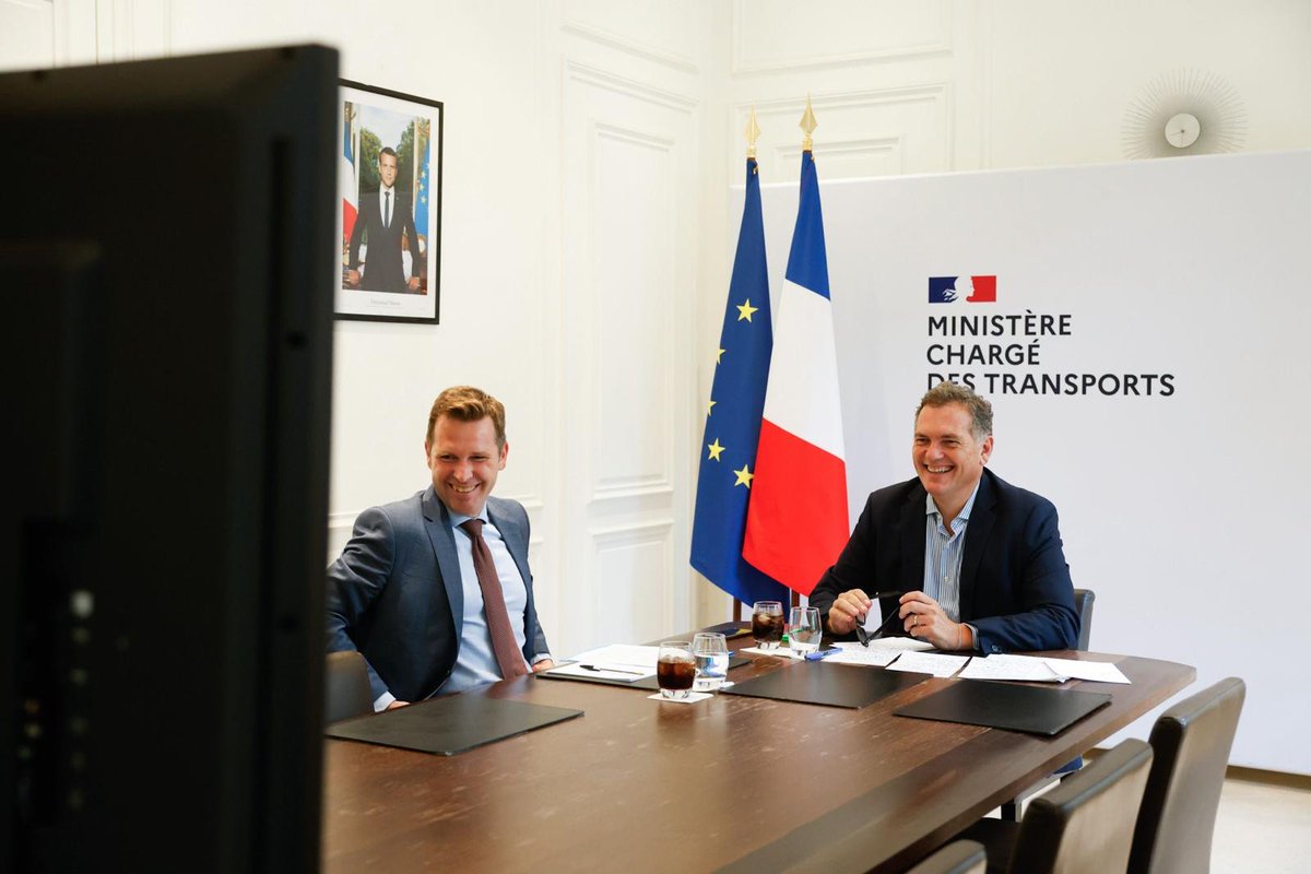 PhilippeTabarot's tweet photo. Échange constructif ce soir avec @elonmusk autour du dispositif Full Self-Driving (FSD) de Tesla.

Depuis plusieurs mois, les autorités françaises travaillent étroitement avec @Tesla sur les adaptations techniques qui permettront à la France de soutenir son homologation, qui sera décidée au niveau européen dans les prochaines semaines. 

Avec la mise à disposition de deux véhicules équipés de FSD par Tesla, nous entrons désormais dans une nouvelle étape : celle des essais sur route.