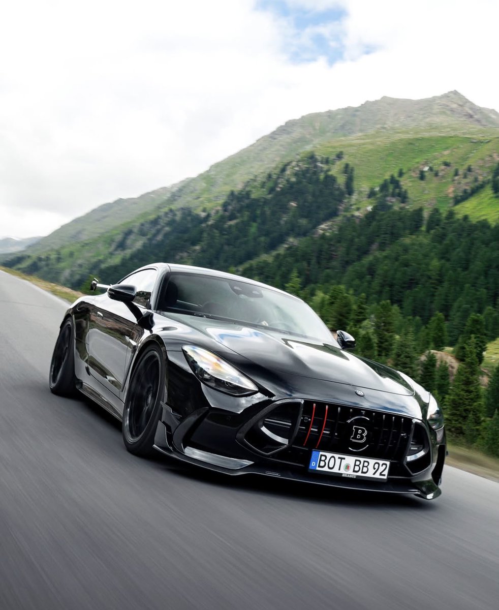 LuxuryCars365's tweet photo. Mercedes-AMG GT63 S 🏔️ https://t.co/qGmLrAY4YZ