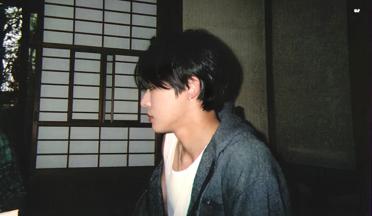 xeunghannn's tweet photo. love how riku’s camera photos give that warm cozy nostalgic feeling… he is really that summer boy https://t.co/Sraz7lM28H