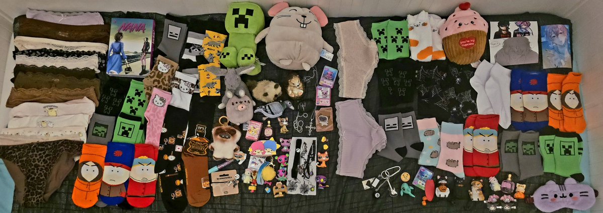 rattiesrat's tweet photo. #KLEPTOTWT HAUL W @Renlovelyspouse WHATEVER IM GOING TO JAIL IN 2 MONTHS ANYWAY (*‘ω‘ *) https://t.co/Iy9tF9nKUs