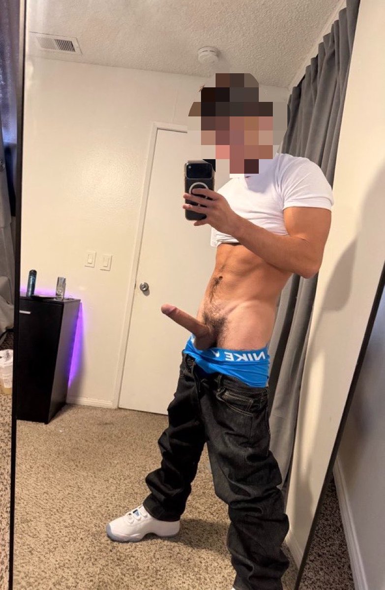 Red928Man's tweet photo. Do you like a big hairy dick? https://t.co/MgS248o0DP
