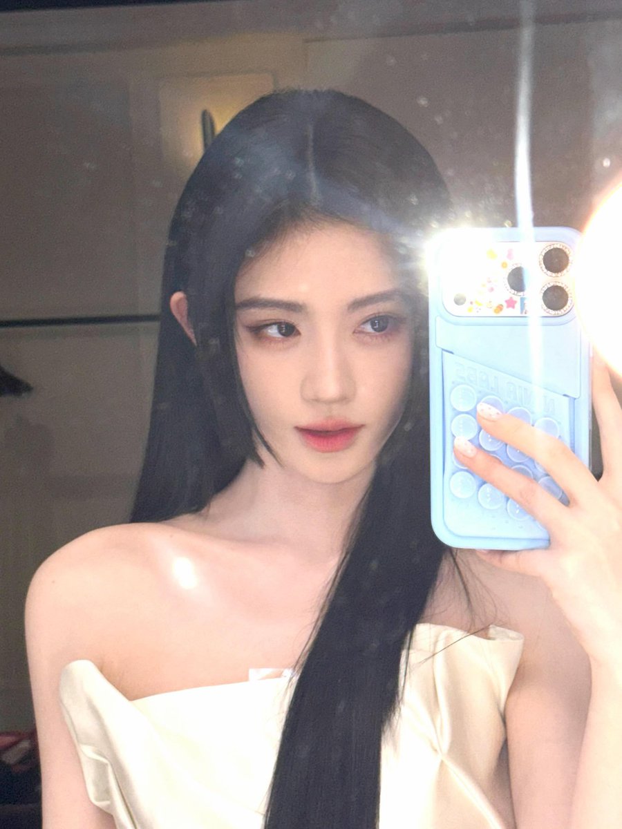 jimgyi's tweet photo. Light, Camera, Act ! https://t.co/QMMNrNDDgD