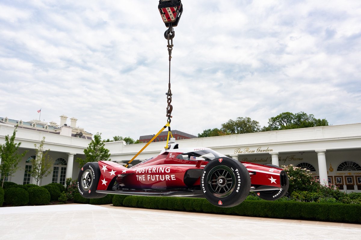 MELANIATRUMP's tweet photo. THE WHITE HOUSE // A Delicate Arrival
 
To celebrate IndyCar and Fox Corporation’s historic $2M funding of Fostering the Future Scholarships, an American racecar entered the Rose Garden for the first time.  

Transporting a precision racing machine to one of America’s most historic venues required meticulous planning and coordination. We ensured flawless operation, with zero tolerance for error.