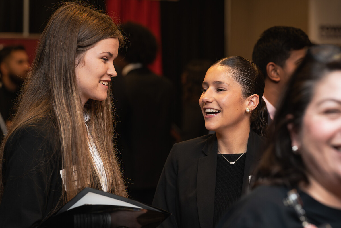 UHEngineering's tweet photo. Recruiters are coming. Are you ready?

Before Career Fair Week, the @cullen_careers is giving you every advantage:

Resume Café | Sept. 9:
Networking Social | Sept. 10:
Engineering Career Fair | Sept. 16 &amp; 17:

📸: Career Fair 2025 https://t.co/LkdngOPDol