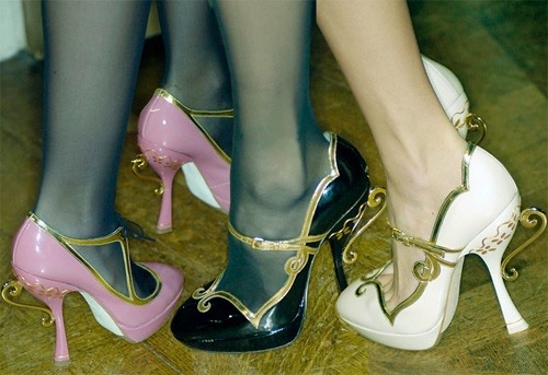 pYSLrada's tweet photo. miu miu tea cup heels 2008 https://t.co/Xcgdc3pyxH