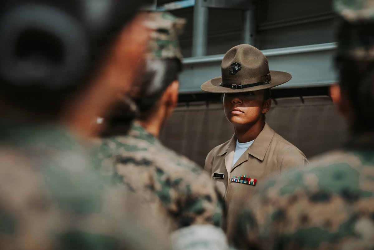 DeptofWar's tweet photo. Discipline shows in the details.

@USMC recruits at Parris Island, S.C. put their precision and coordination to the test during Final Drill. https://t.co/poRAwgdfm7