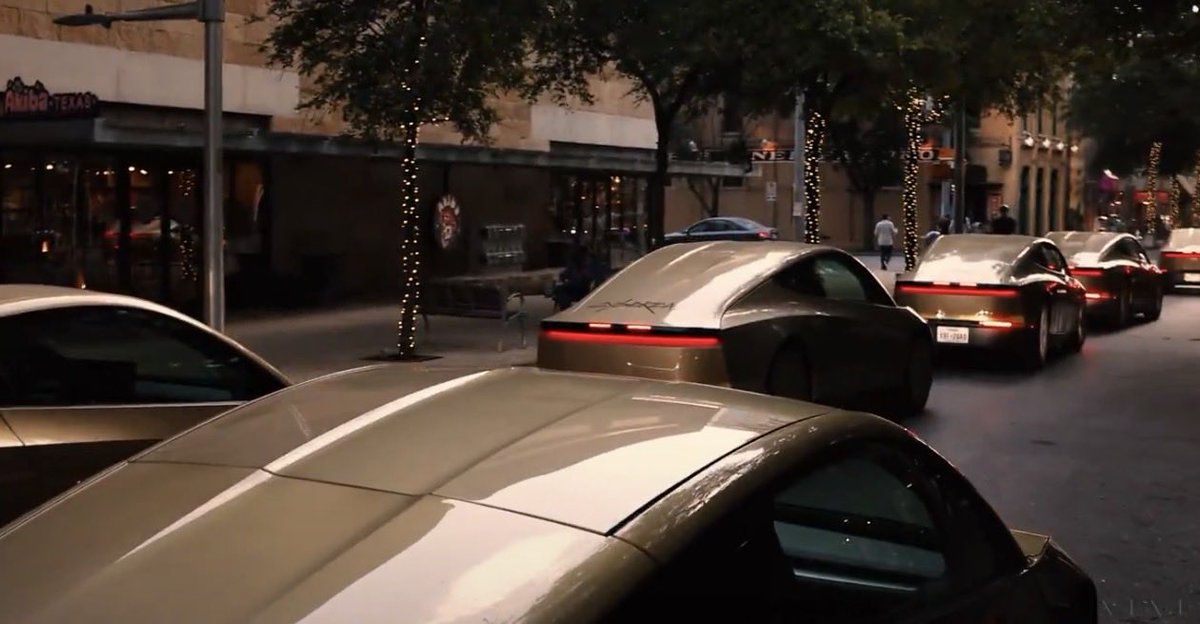VVOVVDEVICES's tweet photo. Cybercabs #Robotaxi #Tesla https://t.co/cFGOm2ewOA