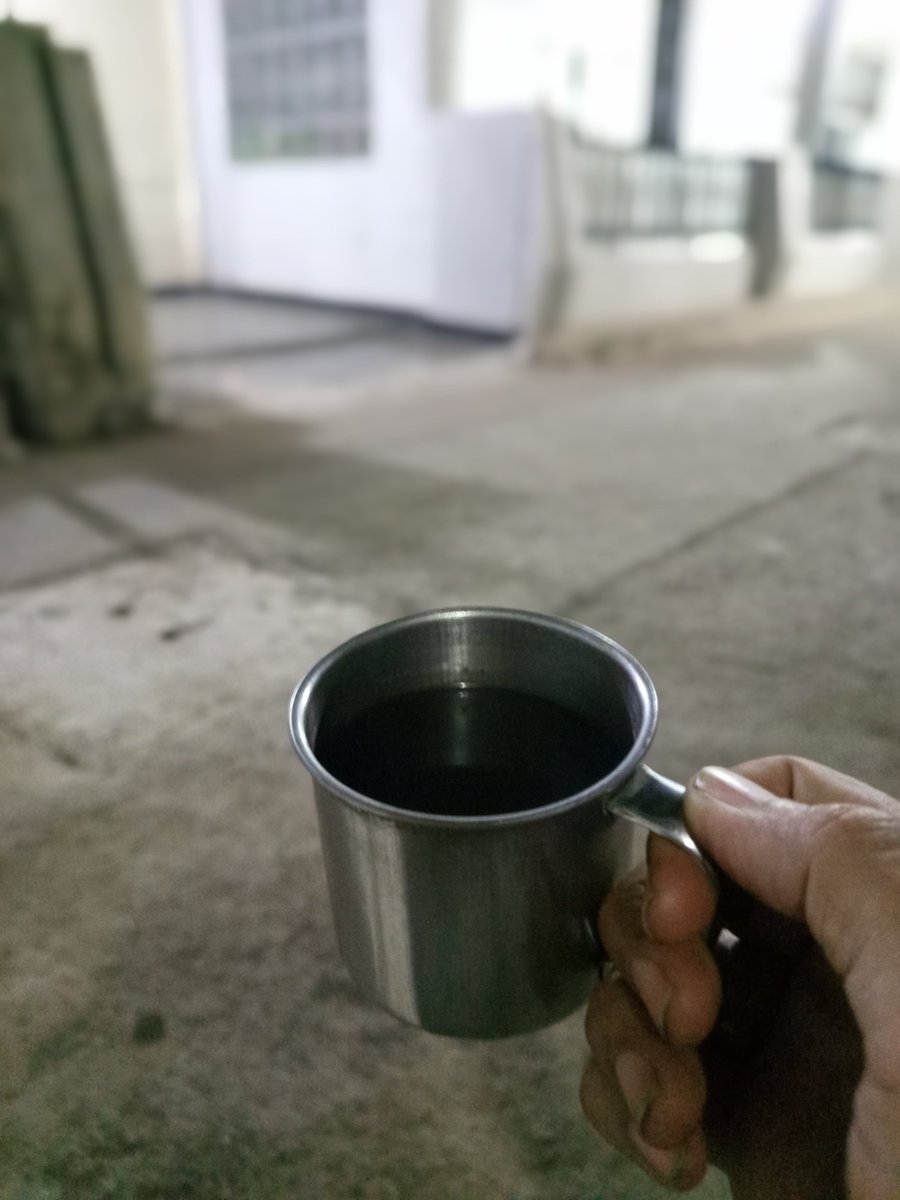 nditz_oioi's tweet photo. 02:05 WIB

apa cuma gue yg jam segini masih ngopi? https://t.co/0fCIaP6ucN