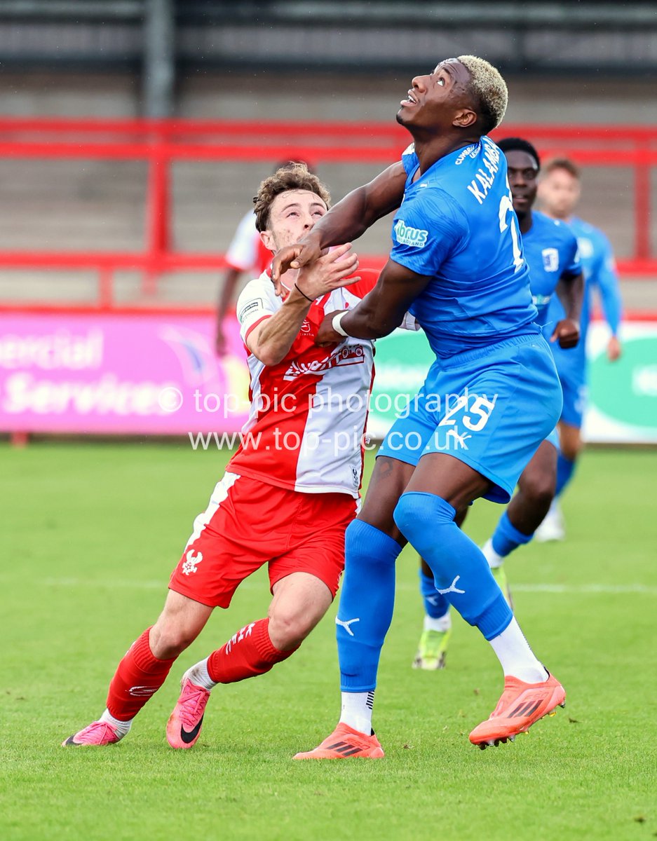 toppiccouk's tweet photo. (3/3) @khfcofficial 1 v 1 @BarrowAFC in the @NL_Enterprise on 31/8/26 #canon #eosr5 #freelance #sports #photographer all images copyright #getintouch for use, prints, booking - https://t.co/VFzkvsV7qg https://t.co/O5TzHKMG0d