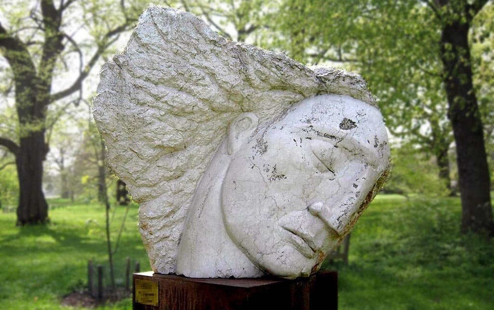 womensart1's tweet photo. Emily Young has been called ‘Britain’s greatest living stone sculptor’. #WomensArt https://t.co/YxvINMok9v