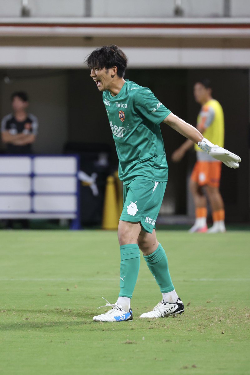 okayan57813's tweet photo. 惜しくも引き分け
でもようやくつかんだ勝ち点1
みんなでつかんだ勝ち点1
だいぶ偏見入るけど、透吾くんがずっと最低限の失点でおさえてくれたから、チームの崩壊を食い止めてくれたんじゃないかって思ってる。
さあ、ここからは勝ち点3だよ🔥
絶対やれる！
#エスパルス
#spulse
#梅田透吾 https://t.co/eFE6iwq4oe