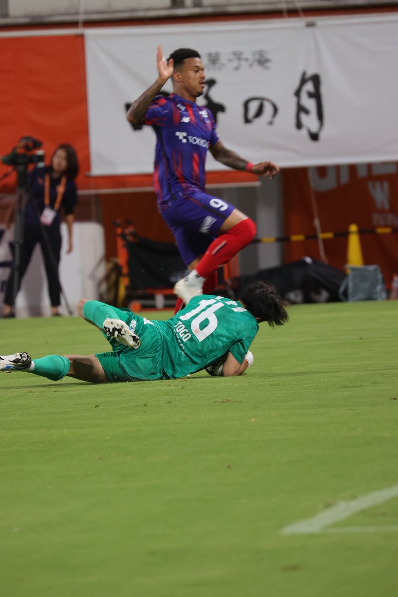 okayan57813's tweet photo. 惜しくも引き分け
でもようやくつかんだ勝ち点1
みんなでつかんだ勝ち点1
だいぶ偏見入るけど、透吾くんがずっと最低限の失点でおさえてくれたから、チームの崩壊を食い止めてくれたんじゃないかって思ってる。
さあ、ここからは勝ち点3だよ🔥
絶対やれる！
#エスパルス
#spulse
#梅田透吾 https://t.co/eFE6iwq4oe