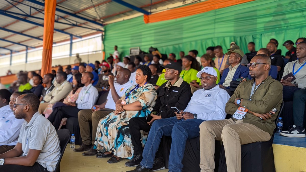 robbyrwanda's tweet photo. NONAHA! Ubuyobozi bw'intara ya @RwandaNorth burangajwe imbere na Guverineri @gahundemaurice , buri gusoza ku mugaragaro imurikagurisha ryatangiye kuwa 19 Kanama kugeza kuwa 2 Nzeri 2026, iyi #Expo irashimirwa kugaragaramo udushya twinshi #Rwanda @MusanzeDistrict
@RwandaLocalGov https://t.co/SBr4HWictS