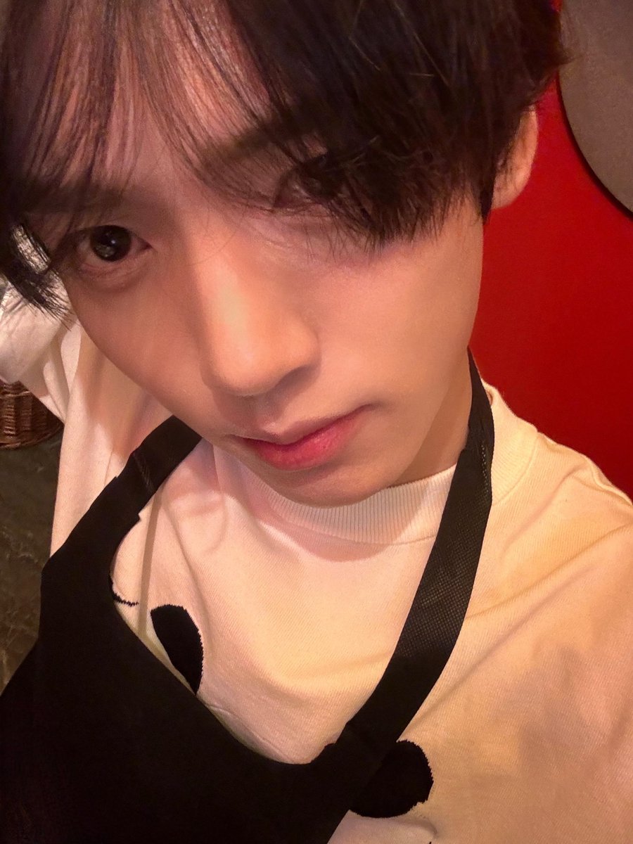 seyuzk's tweet photo. 판다옷입은남자아이보고싶다 https://t.co/sz2mKUBlid