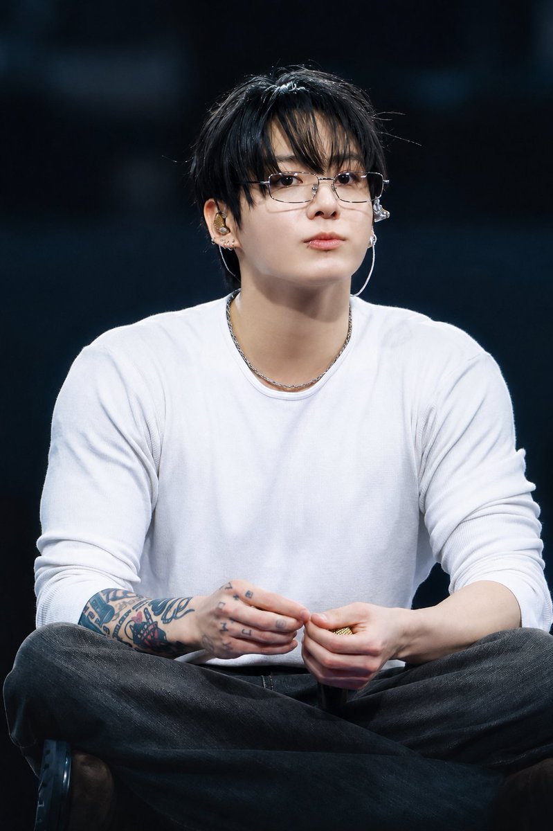 Jeon_twt_kook's tweet photo. I’ve always felt very comfortable feeling like the youngest even though im grown up. That’s how I feel now.

~Jeon https://t.co/moPlyrcw4l