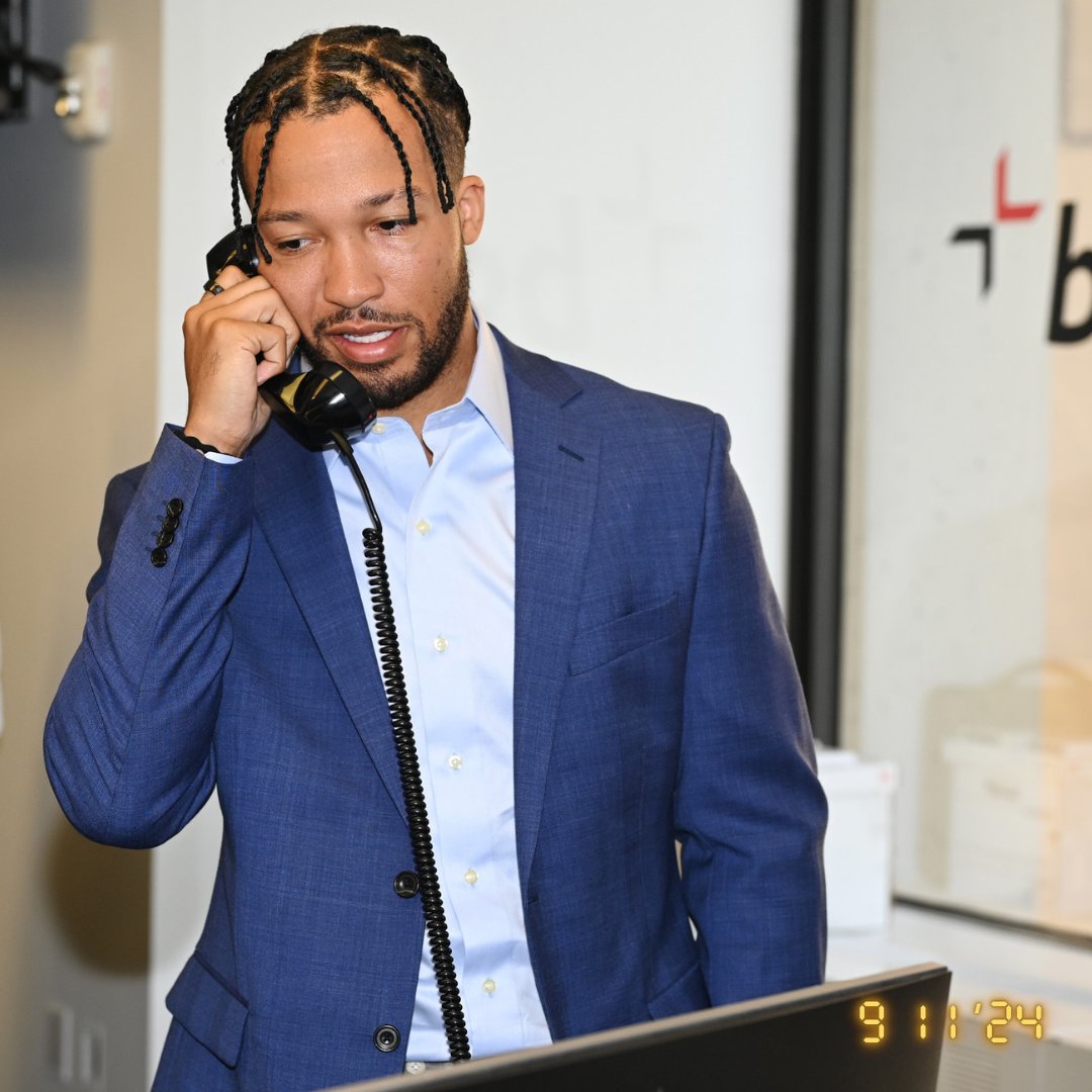 Official_Cantor's tweet photo. Over the years, some of the biggest names in sports and entertainment have stepped off the field, court and stage and onto the Charity Day trading floor to support the causes closest to them.

Learn more: https://t.co/wxC1eYnQRR https://t.co/2AOP3JBedx