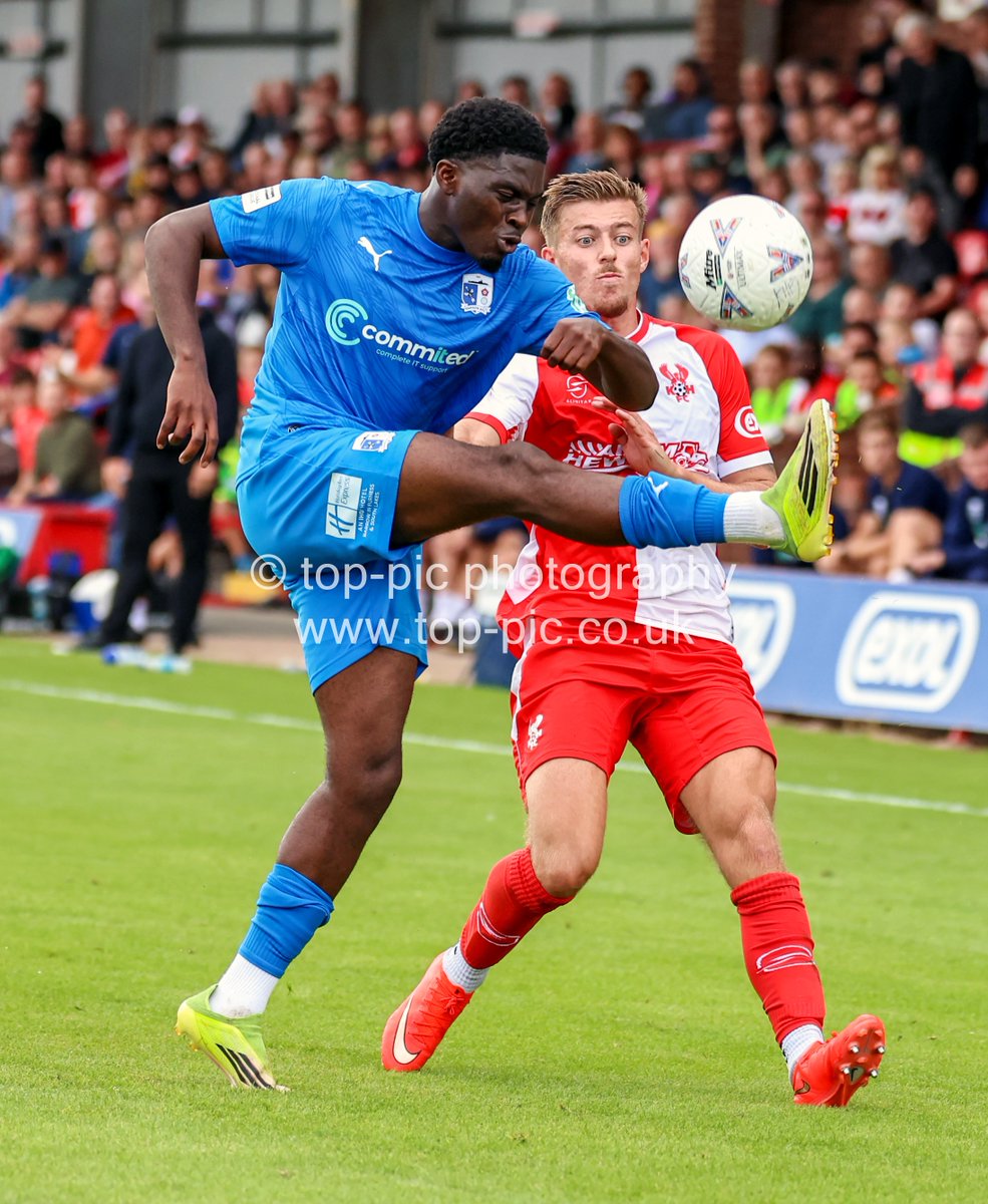 toppiccouk's tweet photo. (3/3) @khfcofficial 1 v 1 @BarrowAFC in the @NL_Enterprise on 31/8/26 #canon #eosr5 #freelance #sports #photographer all images copyright #getintouch for use, prints, booking - https://t.co/VFzkvsV7qg https://t.co/O5TzHKMG0d