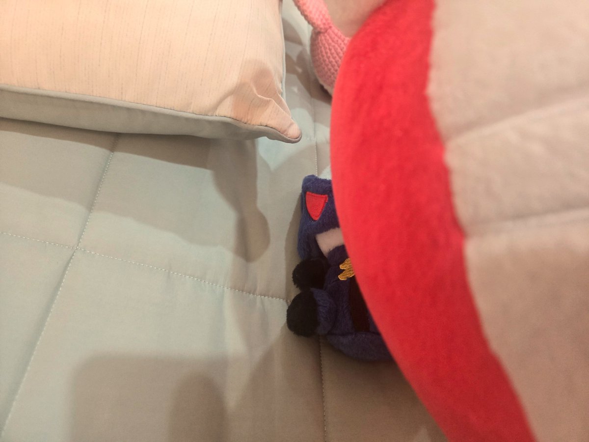 Lucid_M78's tweet photo. 자려니까 트레기어가 저기 보이네요 ㅋㅋㅋㅋㅋㅋㅋㅋ https://t.co/PjPlOTl59E
