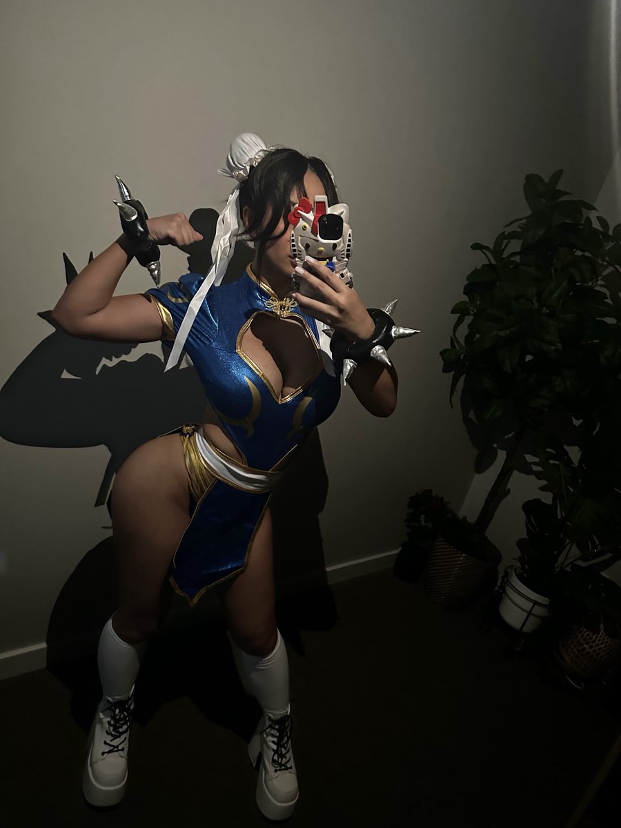 AkiraSkyTv's tweet photo. Do I have a Chun Li build? https://t.co/7m9V8wbDQu
