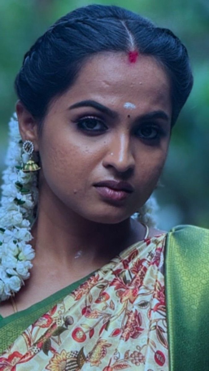 Das_Chandra143's tweet photo. Tamil serial actress Reshma prasad 

Face card https://t.co/RDhqqKI5GB