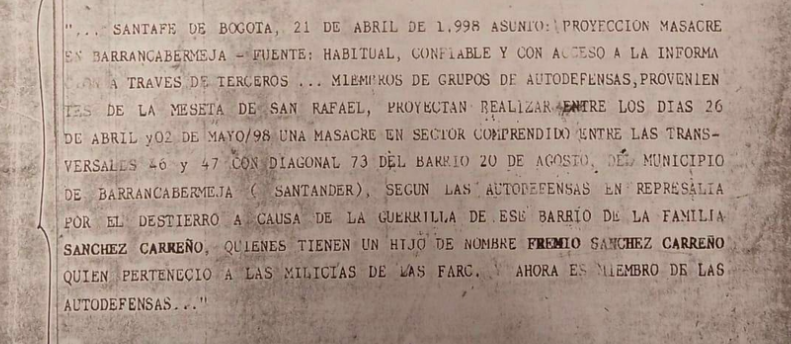 oscar_parrac's tweet photo. La JEP confirma que militares, policías y, al menos, un directivo de Ecopetrol, llevaron a los paramilitares para que se tomaran Barrancabermeja a punta de masacres. Inclusive el DAS avisó a un comandante de batallón que venía una masacre en mayo de 1998
https://t.co/A12QUuH9mv https://t.co/RpGbYFdlT9