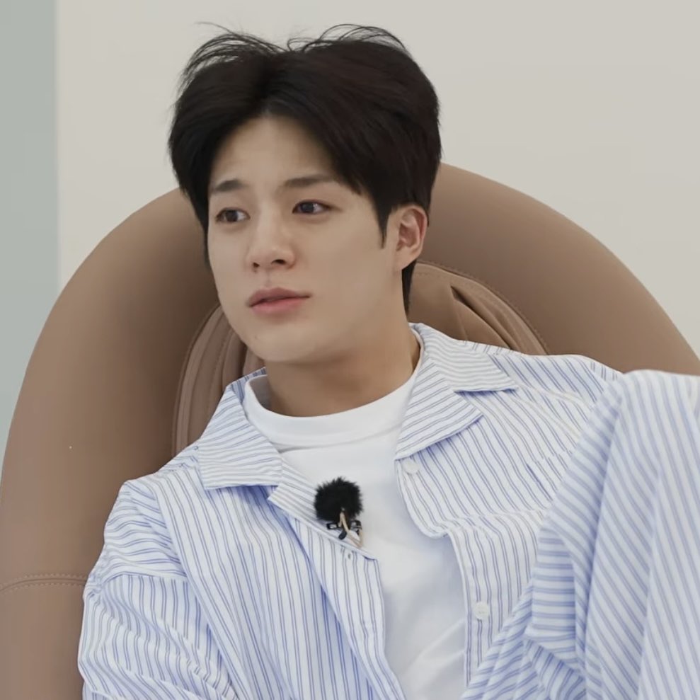 FILESLJN's tweet photo. cutie #jeno in the morning 🥹 https://t.co/xCrYncFIpr