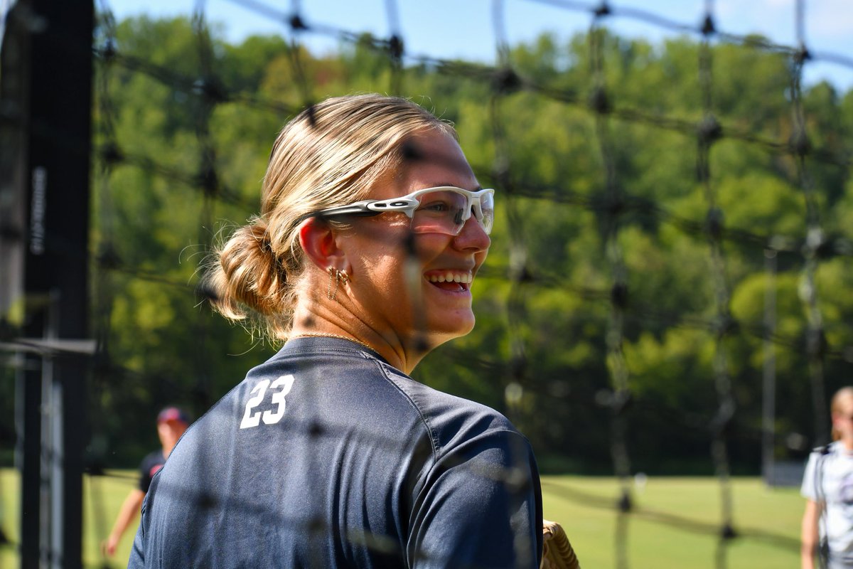 CatawbaSoftball's tweet photo. Day 1️⃣ in the books 🥎
#beintentional
#updown https://t.co/Zhi24B2lab