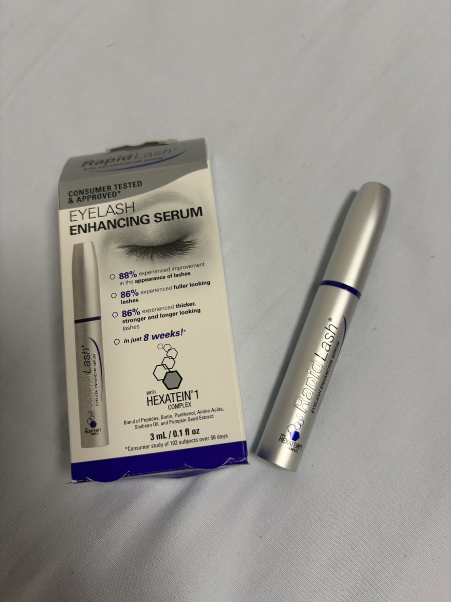 _ptnrn_'s tweet photo. #iherb購入品  #iherb

 #YEOUTH のデコルテのニキビ跡用のピーリングジェルと #RapidLash🤍

マツエクしようか迷ってたけど自まつ毛伸ばすのがんばる👏

ニキビ跡は早く治してつるつるの美肌目指したい✨ https://t.co/guQOvRfo6U