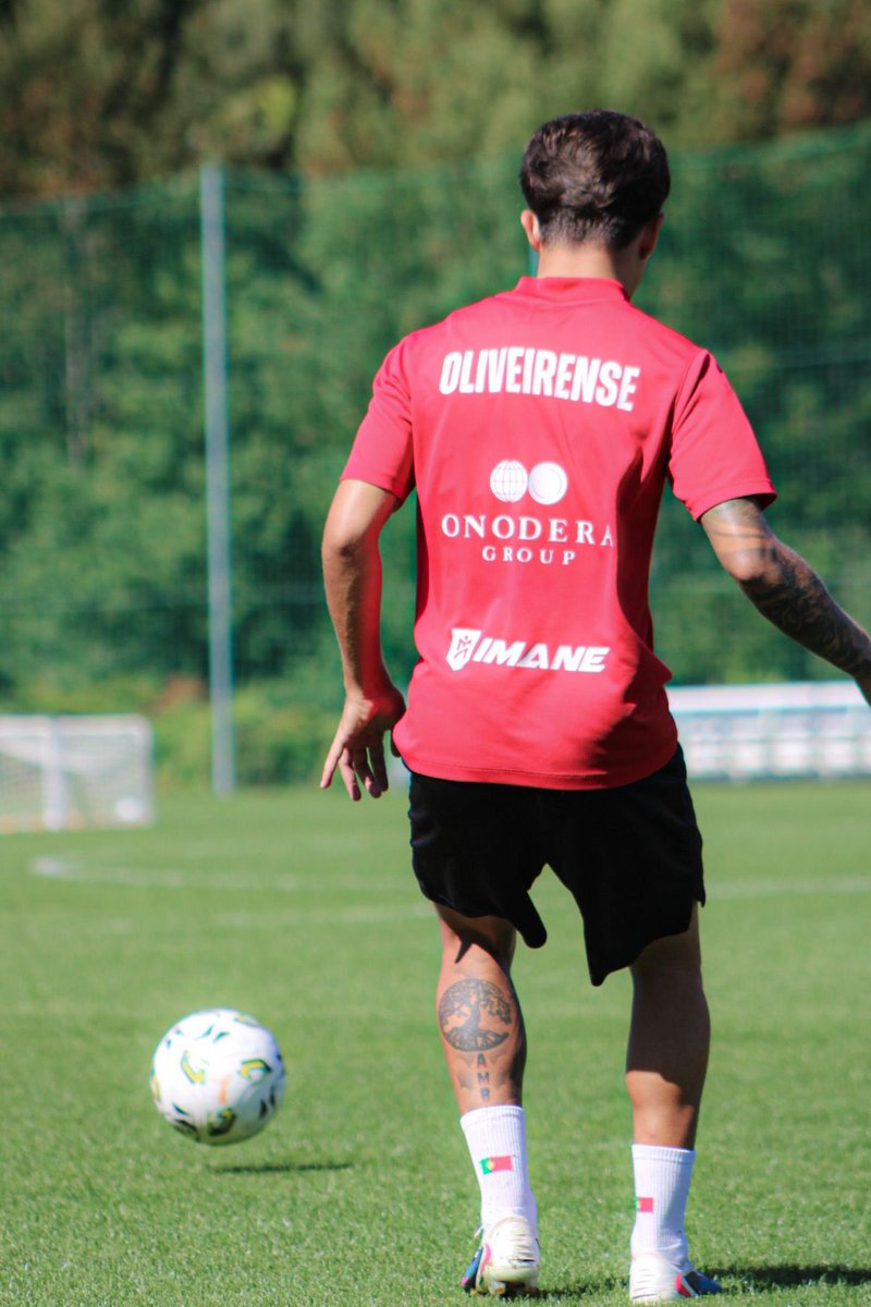 oliveirense_jp's tweet photo. トレーニング📸
今週日曜日の試合に向けて✨
Training for Sunday's match
#オリヴェイレンセ #oliveirense #UnidosPelasRaízes #IMANE https://t.co/UyeL8zYbn3