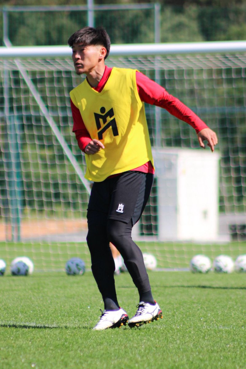oliveirense_jp's tweet photo. トレーニング📸
今週日曜日の試合に向けて✨
Training for Sunday's match
#オリヴェイレンセ #oliveirense #UnidosPelasRaízes #IMANE https://t.co/UyeL8zYbn3