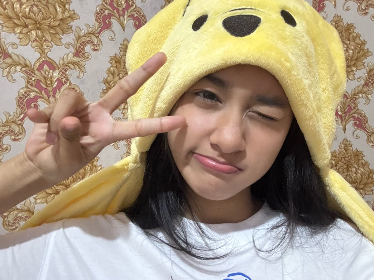 FA_RaraJKT48's tweet photo. Terimakasiih banyakk sudah temanin akuu livee 💗💗 https://t.co/63ETSYP7Ph