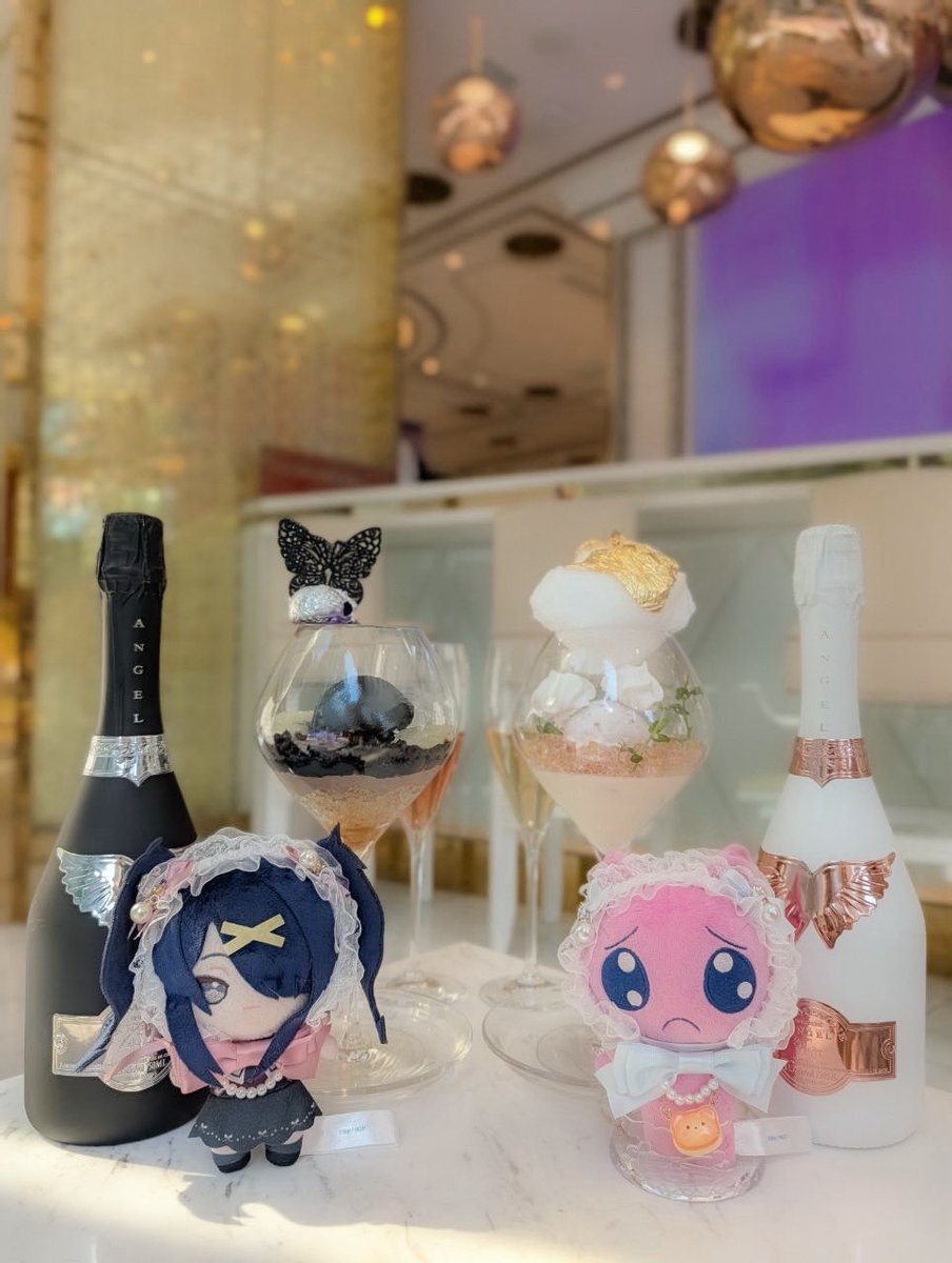 pop_pien's tweet photo. 🥺📍ANGEL CHAMPAGNE 銀座店

パフェもシャンパンのボトルもとっても可愛いかった⟡ᗴ͜ꩰ﴾ σ̴̶̷̤ . σ̴̶̷̤ ﴿ꩰ͜ᗱ ♬ ♪

#NEEDY_pic
#NEEDY_GIRL_OVERDOSE 
#ニディガ https://t.co/XR9iDXkTOt